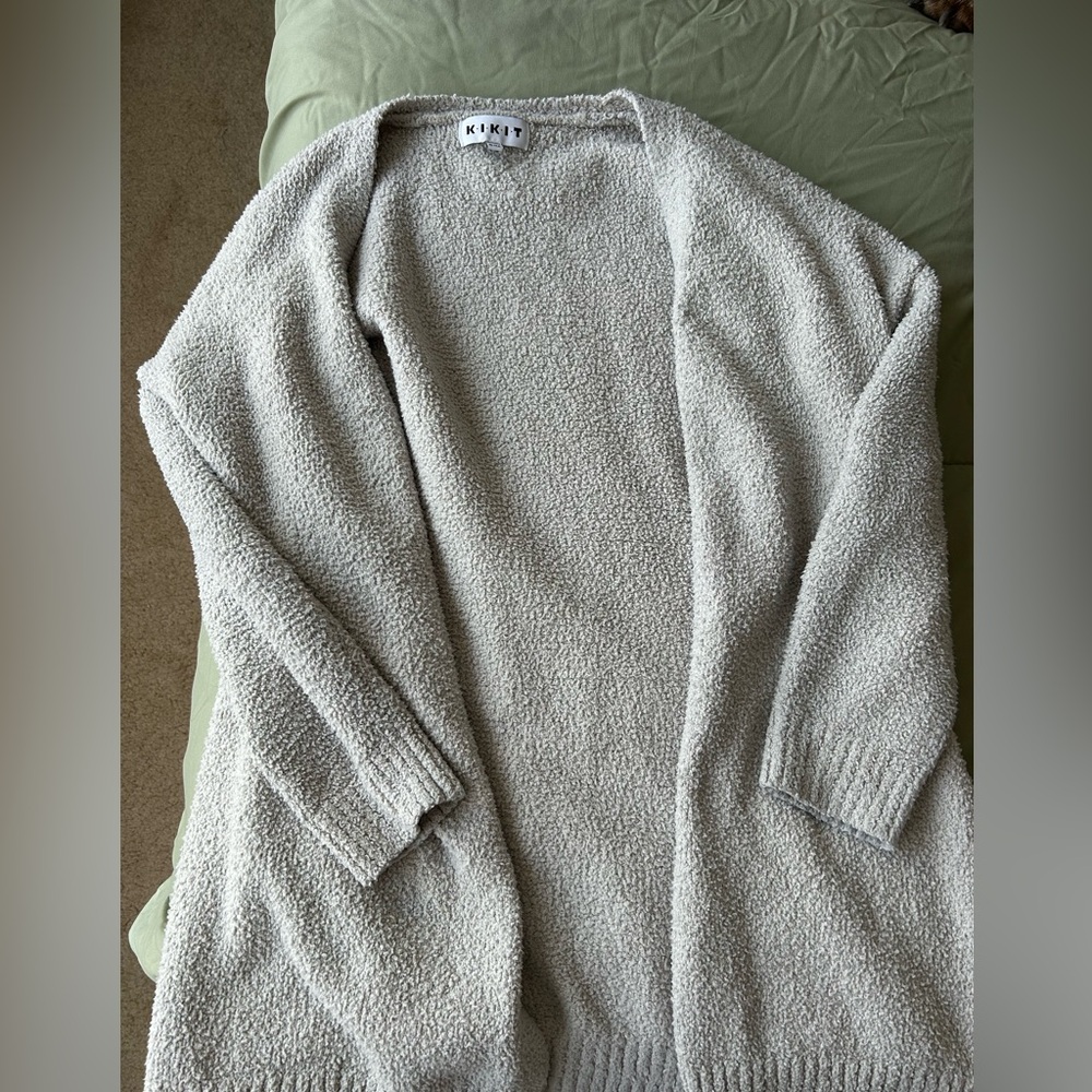 Elegant Neutral Women's Cardigan
